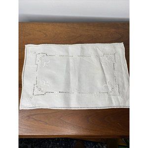 Vintage Ivory Cloth Napkins Linen Embroidered Eyelet TrimTea Towel Set 2 Table